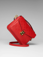 http://www.antjepeters.com/files/gimgs/th-100_Antje Peters Louis Vuitton 05.jpg